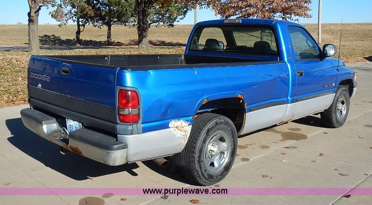 image for item J6339 1998 Dodge Ram 1500 pickup truck