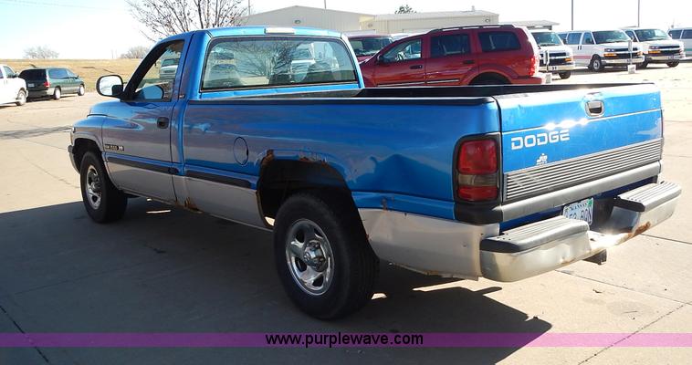 image for item J6339 1998 Dodge Ram 1500 pickup truck