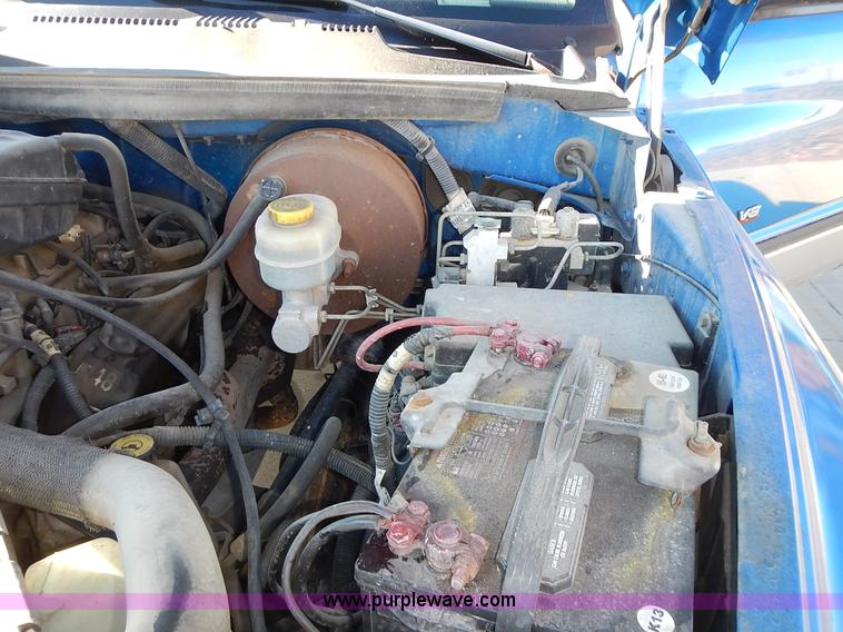 image for item J6339 1998 Dodge Ram 1500 pickup truck