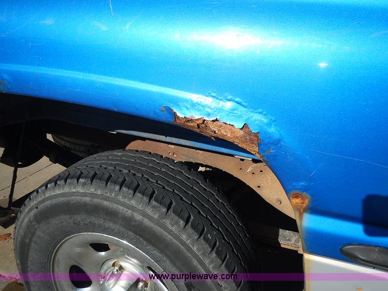 image for item J6339 1998 Dodge Ram 1500 pickup truck