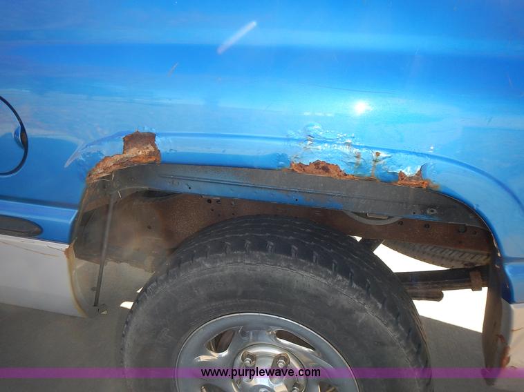 image for item J6339 1998 Dodge Ram 1500 pickup truck