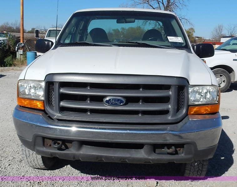 image for item J6367 1999 Ford F250 Super Duty SuperCab pickup truck