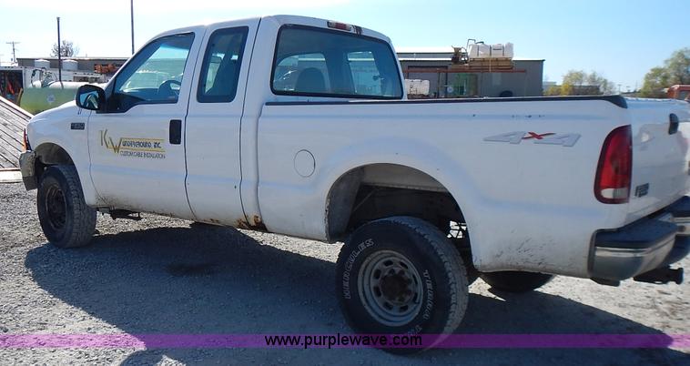 image for item J6367 1999 Ford F250 Super Duty SuperCab pickup truck