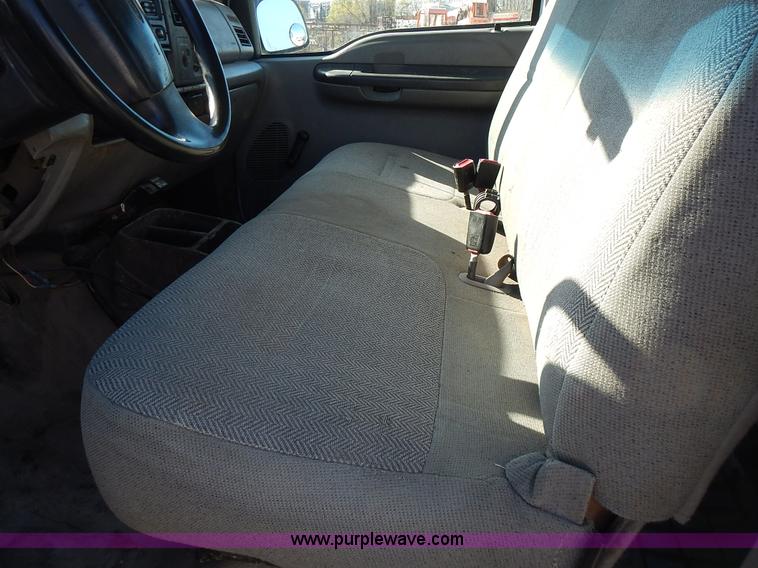 image for item J6367 1999 Ford F250 Super Duty SuperCab pickup truck