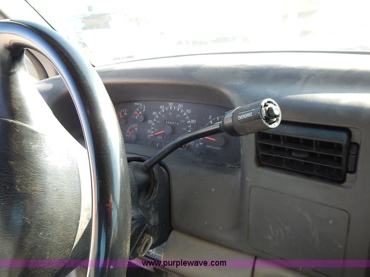 image for item J6367 1999 Ford F250 Super Duty SuperCab pickup truck