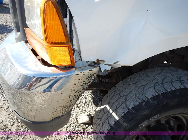 image for item J6367 1999 Ford F250 Super Duty SuperCab pickup truck