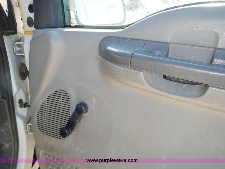 image for item J6367 1999 Ford F250 Super Duty SuperCab pickup truck