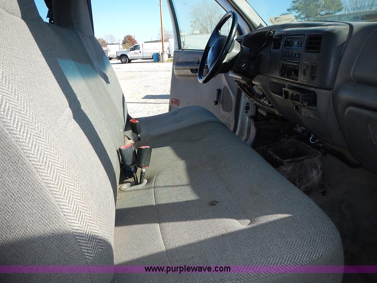 image for item J6367 1999 Ford F250 Super Duty SuperCab pickup truck