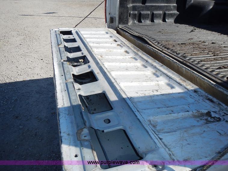 image for item J6367 1999 Ford F250 Super Duty SuperCab pickup truck