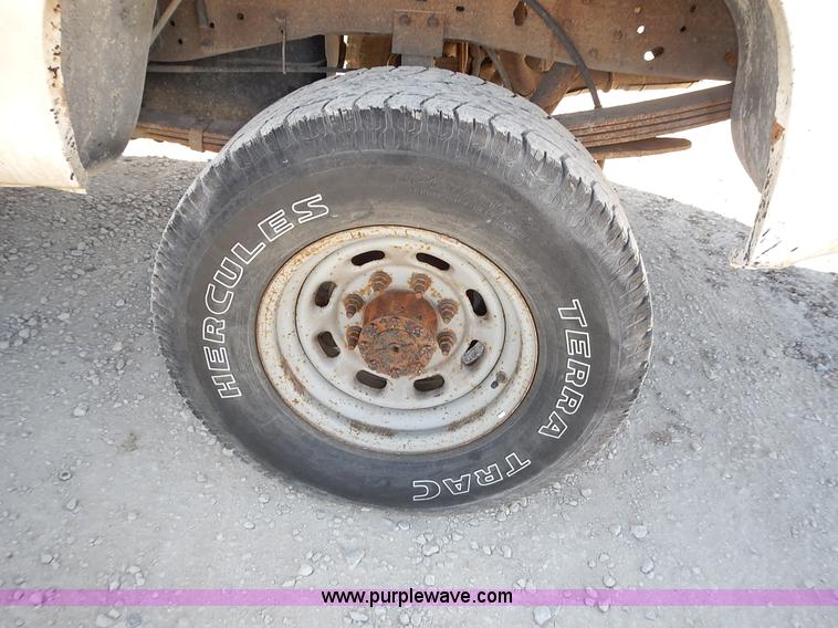 image for item J6367 1999 Ford F250 Super Duty SuperCab pickup truck