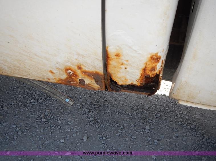 image for item J6367 1999 Ford F250 Super Duty SuperCab pickup truck