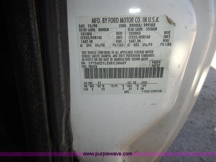 image for item J6367 1999 Ford F250 Super Duty SuperCab pickup truck