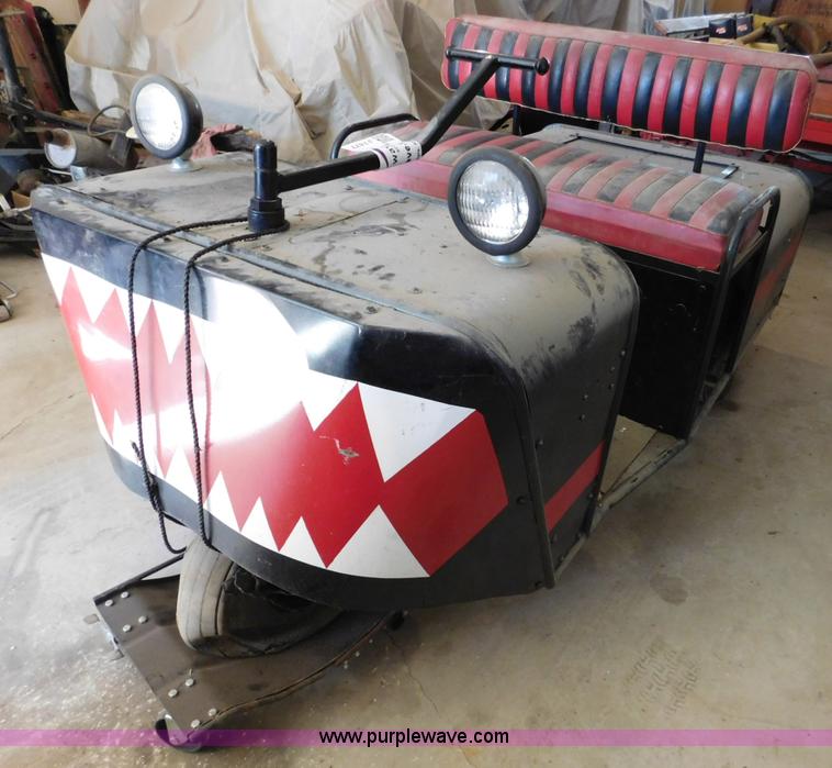 image for item J7477 Golf cart