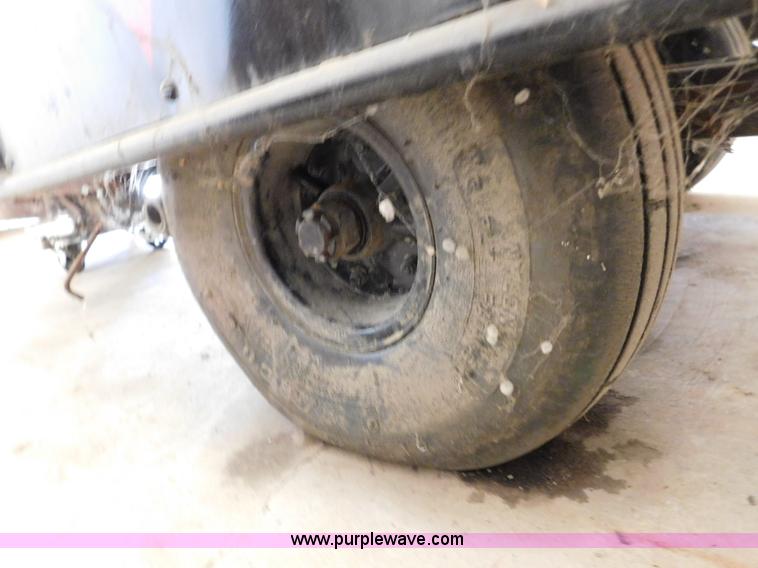 image for item J7477 Golf cart