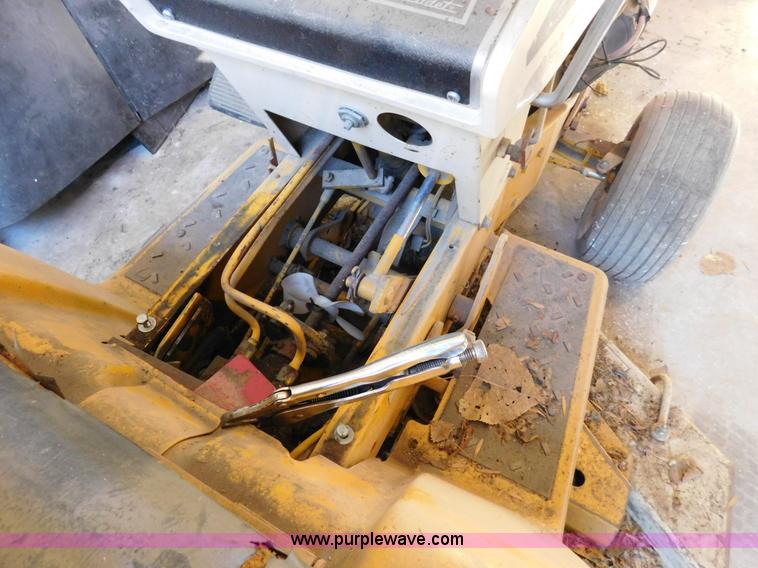 image for item J7478 Cub Cadet 149 lawn mower