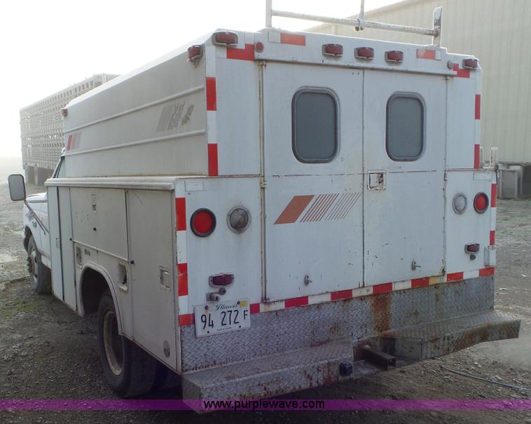 image for item J8418 1987 Ford F350 utility truck