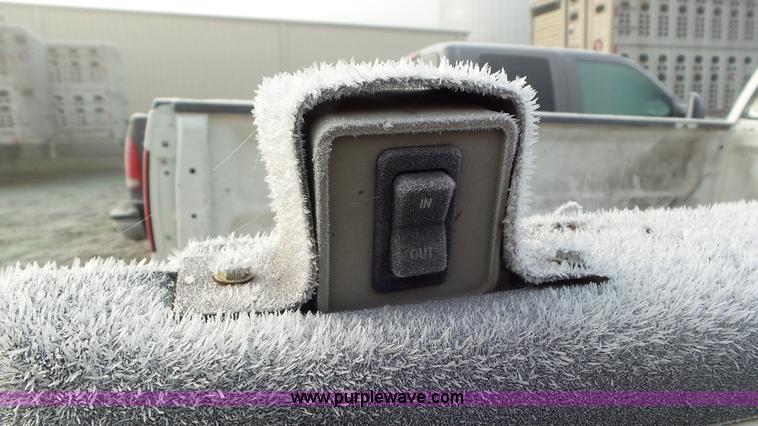 image for item J8420 2006 Ford F150 pickup truck