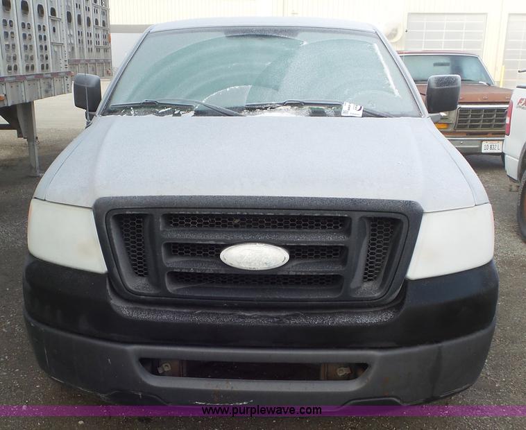 image for item J8426 2007 Ford F150 pickup truck