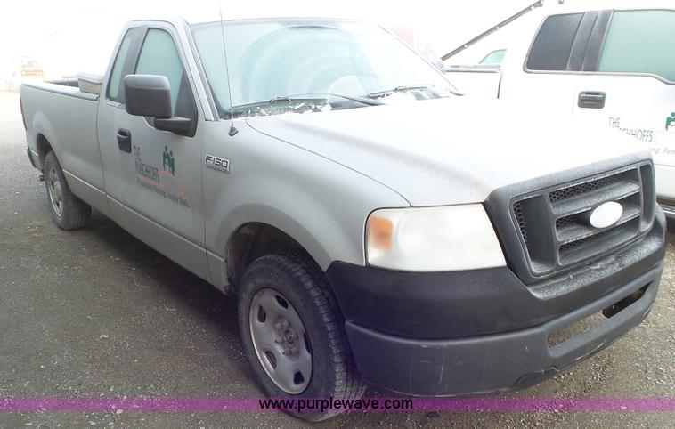 image for item J8426 2007 Ford F150 pickup truck