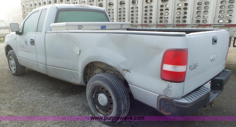 image for item J8426 2007 Ford F150 pickup truck