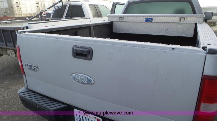 image for item J8426 2007 Ford F150 pickup truck