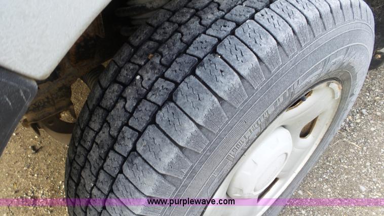 image for item J8426 2007 Ford F150 pickup truck