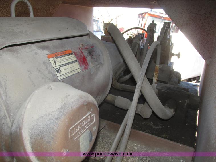 image for item J8761 S&P PC3000 compactor