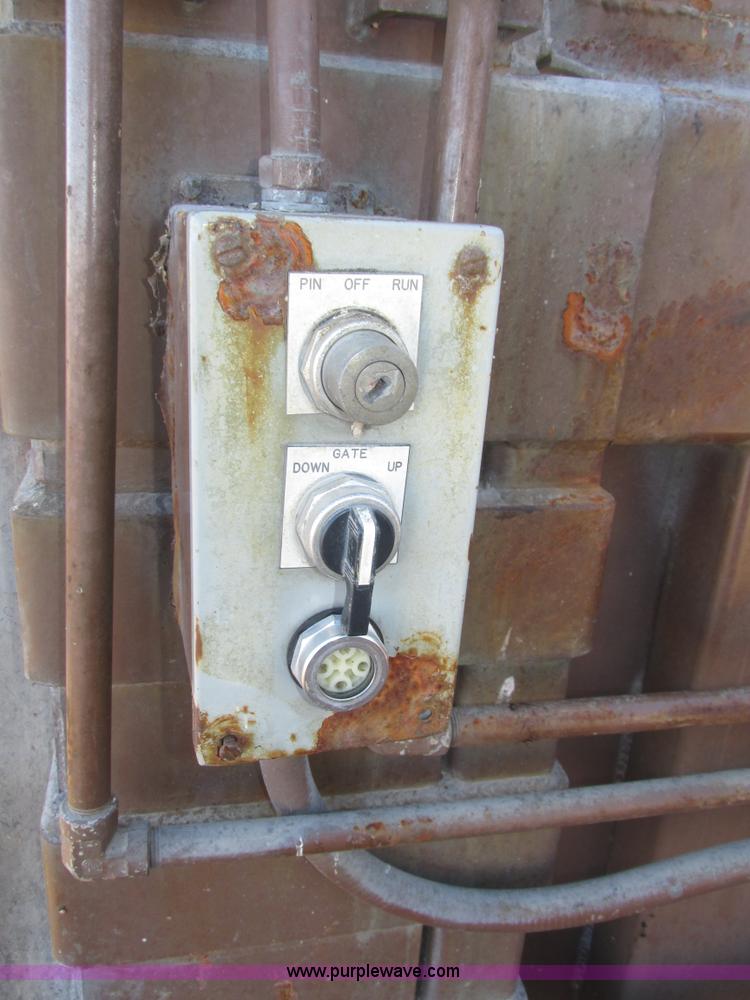 image for item J8761 S&P PC3000 compactor