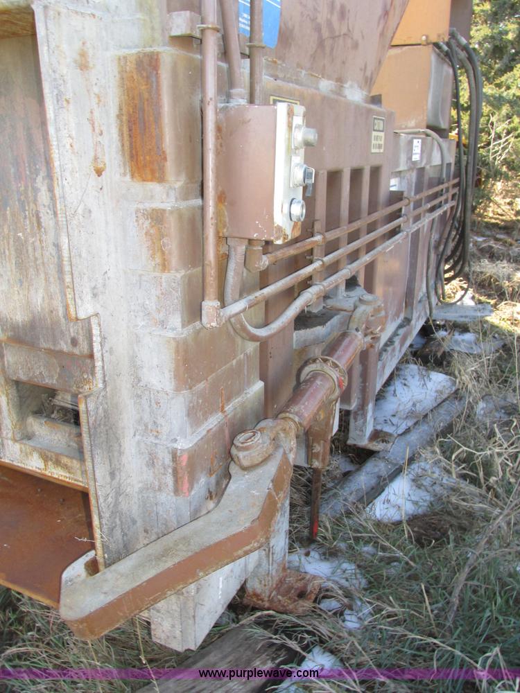 image for item J8761 S&P PC3000 compactor