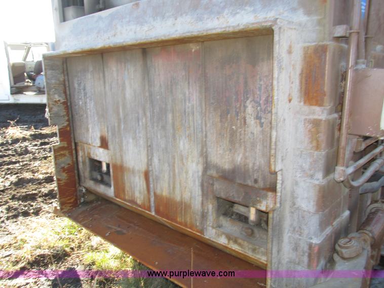 image for item J8761 S&P PC3000 compactor