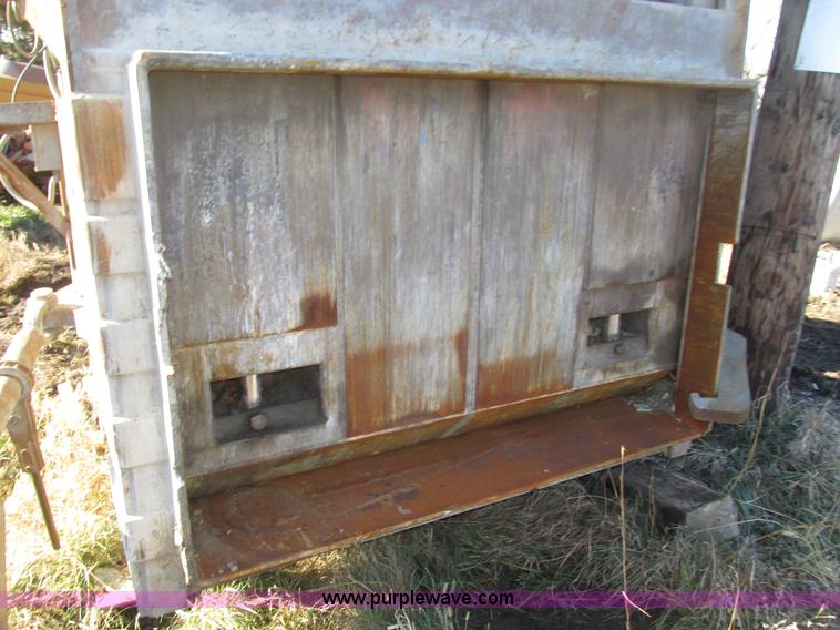 image for item J8761 S&P PC3000 compactor