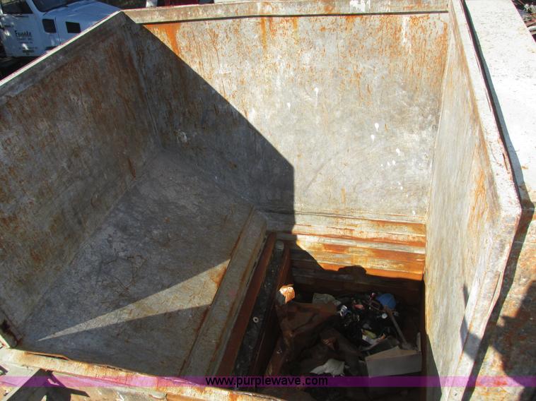 image for item J8761 S&P PC3000 compactor