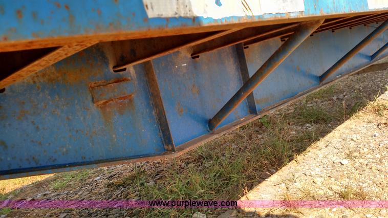 image for item K1219 1981 Great Dane drop deck trailer