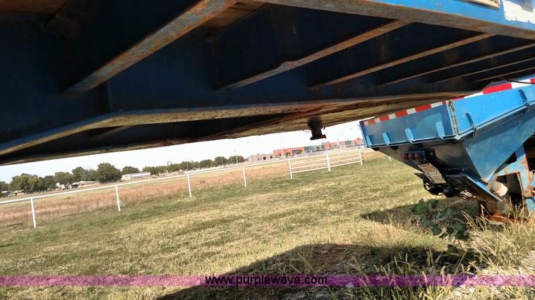 image for item K1219 1981 Great Dane drop deck trailer