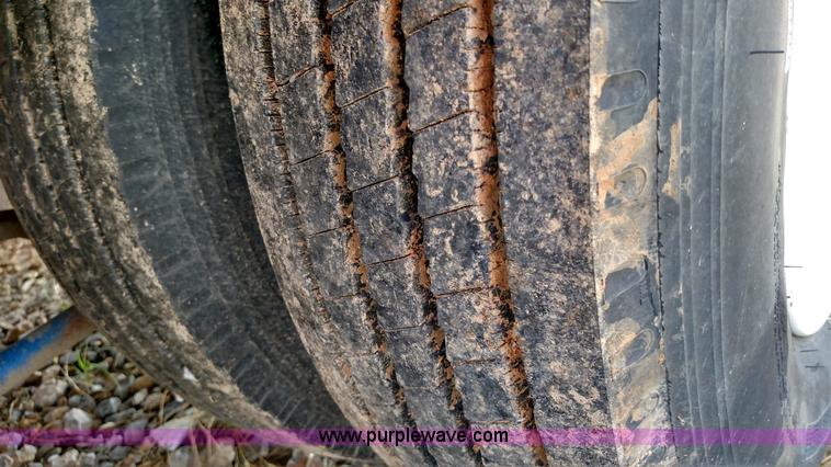 image for item K1219 1981 Great Dane drop deck trailer