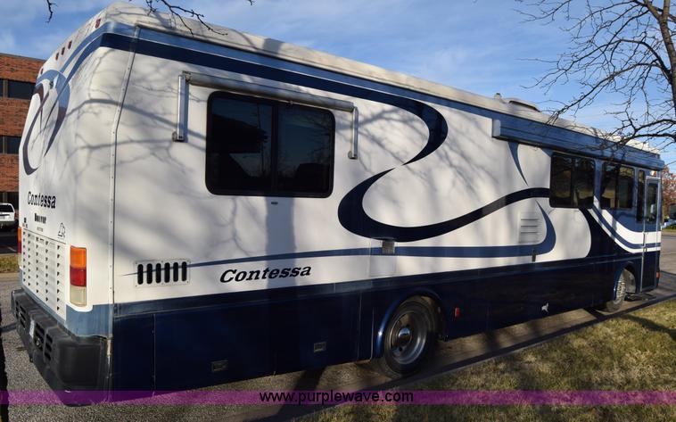 image for item K4987 1999 Magnum Contessa Beaver RV