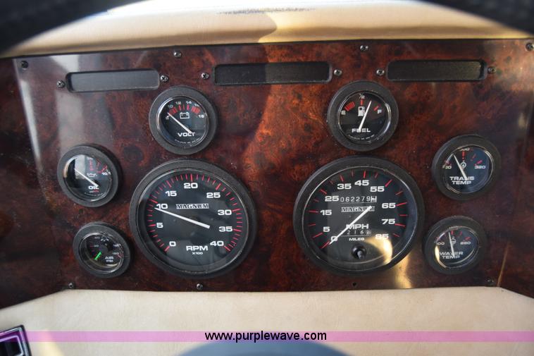 image for item K4987 1999 Magnum Contessa Beaver RV