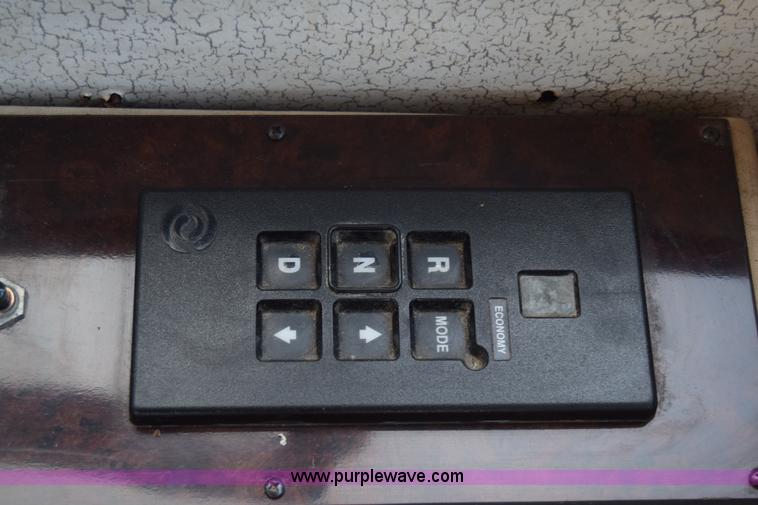 image for item K4987 1999 Magnum Contessa Beaver RV