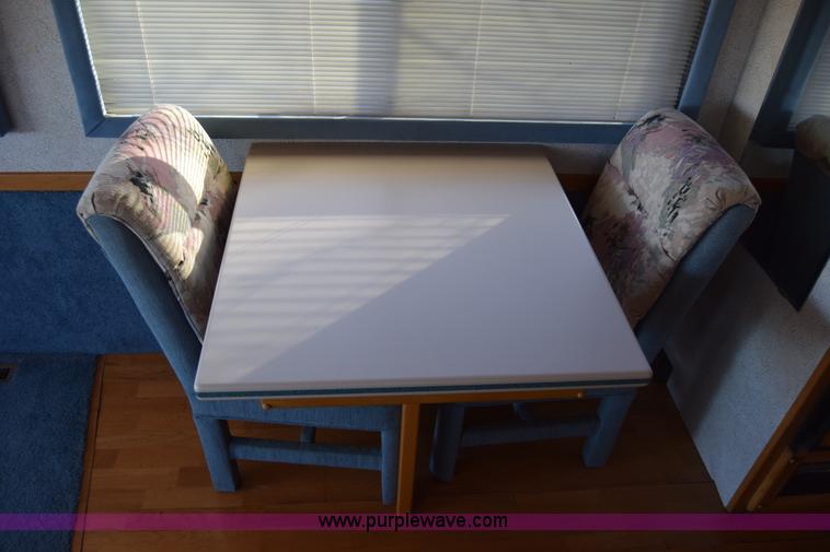 image for item K4987 1999 Magnum Contessa Beaver RV