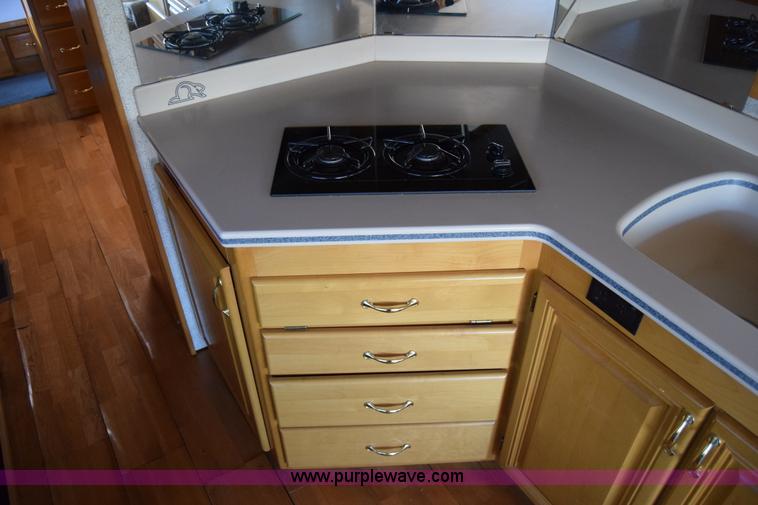 image for item K4987 1999 Magnum Contessa Beaver RV