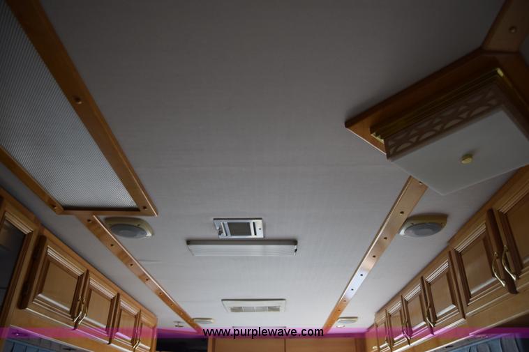 image for item K4987 1999 Magnum Contessa Beaver RV