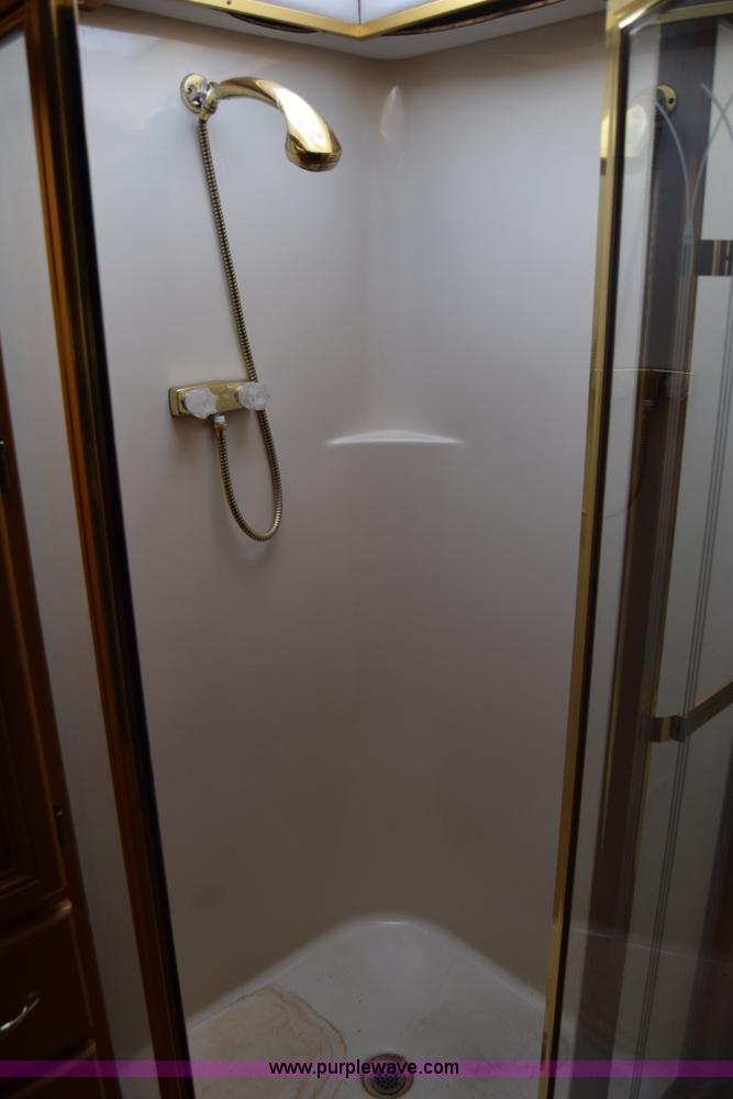 image for item K4987 1999 Magnum Contessa Beaver RV