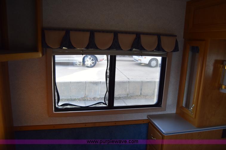 image for item K4987 1999 Magnum Contessa Beaver RV