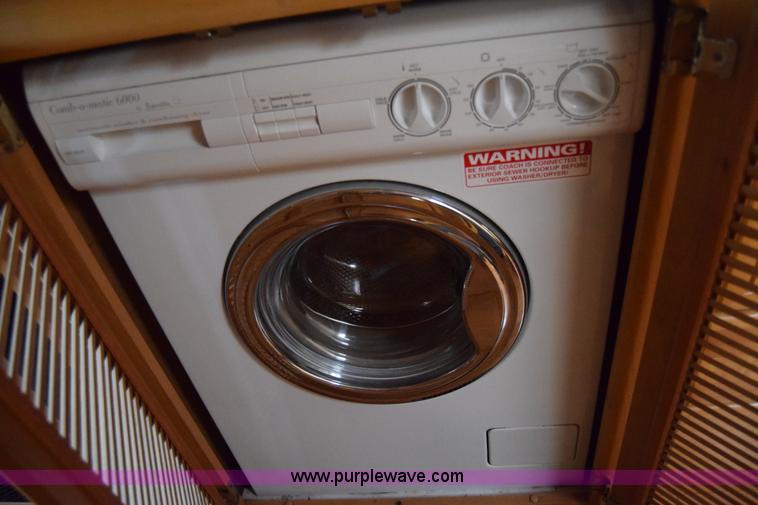 image for item K4987 1999 Magnum Contessa Beaver RV