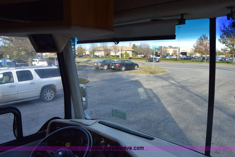 image for item K4987 1999 Magnum Contessa Beaver RV