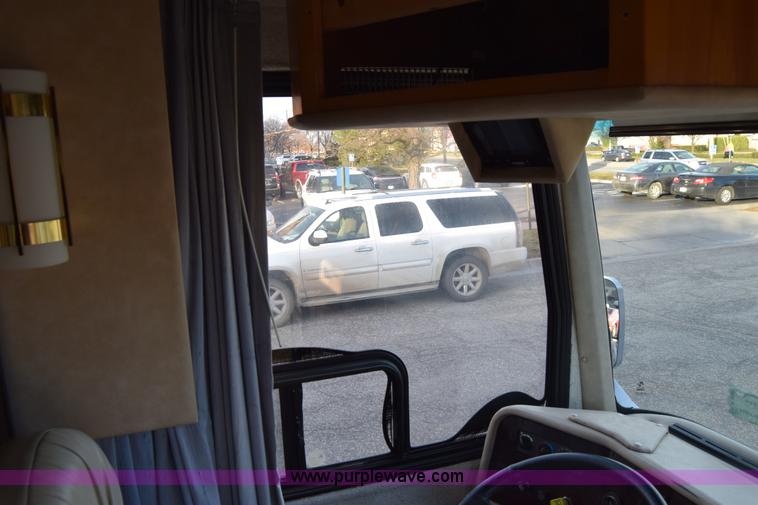 image for item K4987 1999 Magnum Contessa Beaver RV