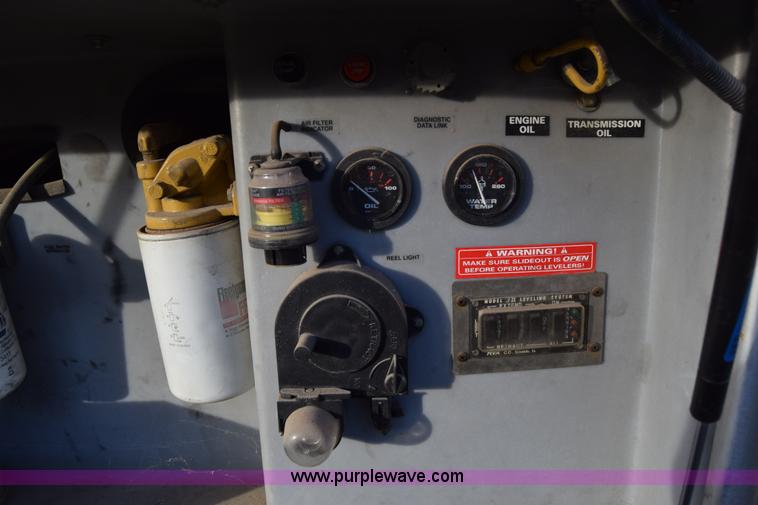 image for item K4987 1999 Magnum Contessa Beaver RV