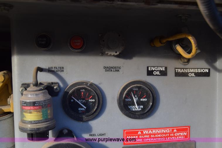 image for item K4987 1999 Magnum Contessa Beaver RV