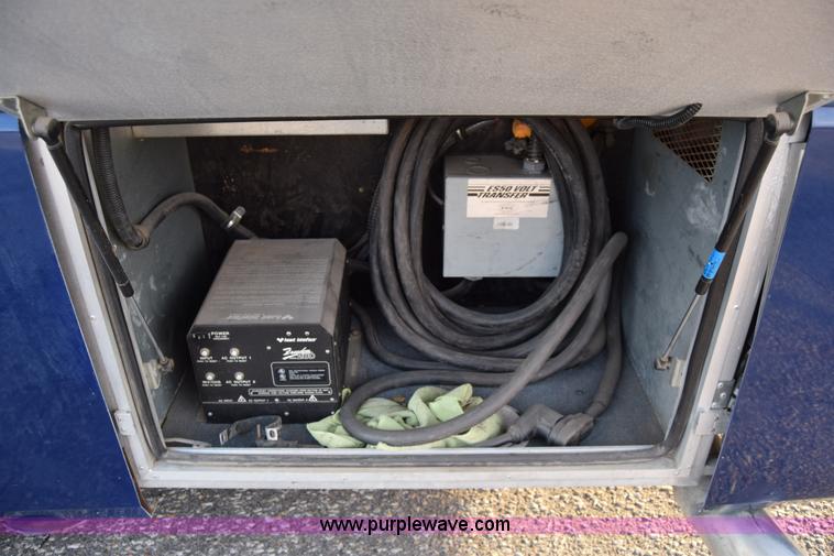 image for item K4987 1999 Magnum Contessa Beaver RV