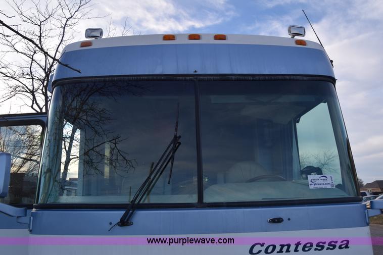 image for item K4987 1999 Magnum Contessa Beaver RV